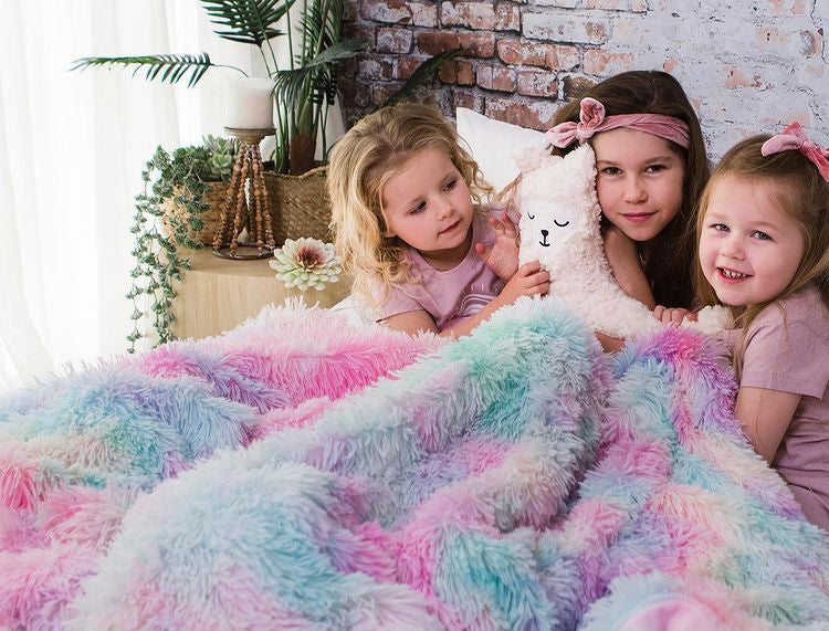 fluffy-unicorn-blanket