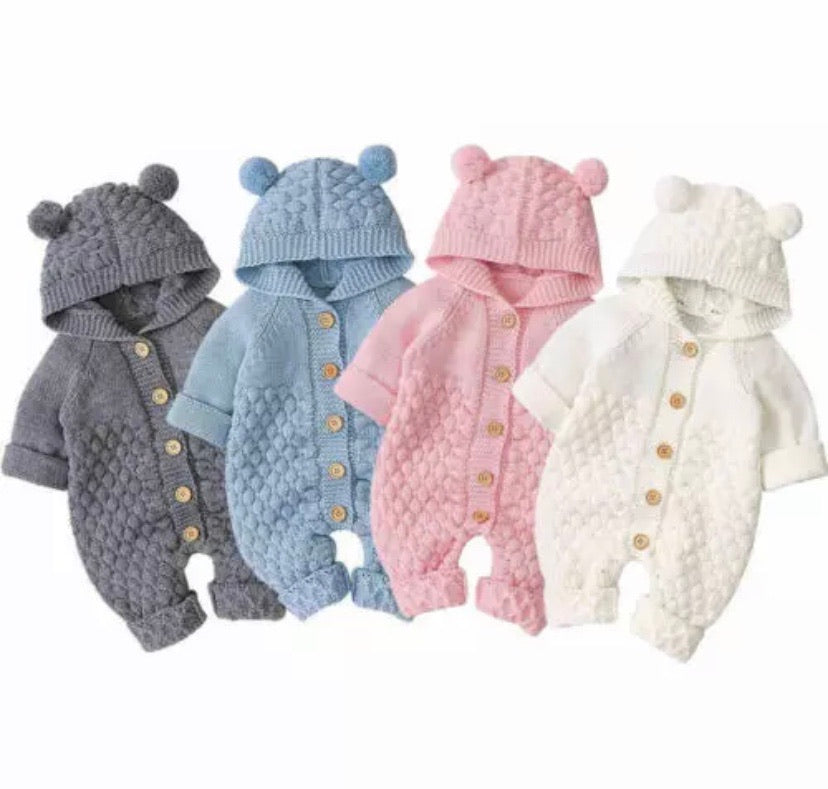 Winter-Outfits-Bear-Knit-Onesie